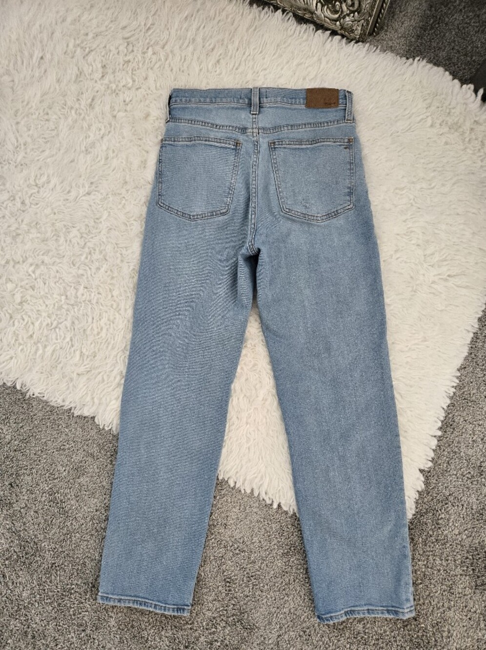 Madewell The Perfect Vintage Straight Jean: Knee-Rip Edition. Size 28. - Picture 4 of 11